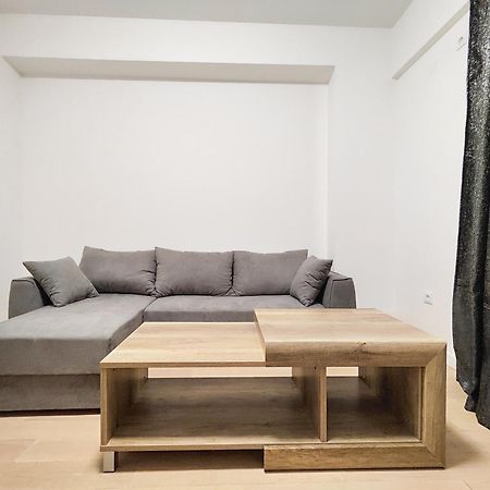 Luxury Korda Apartments 011 부드바 외부 사진