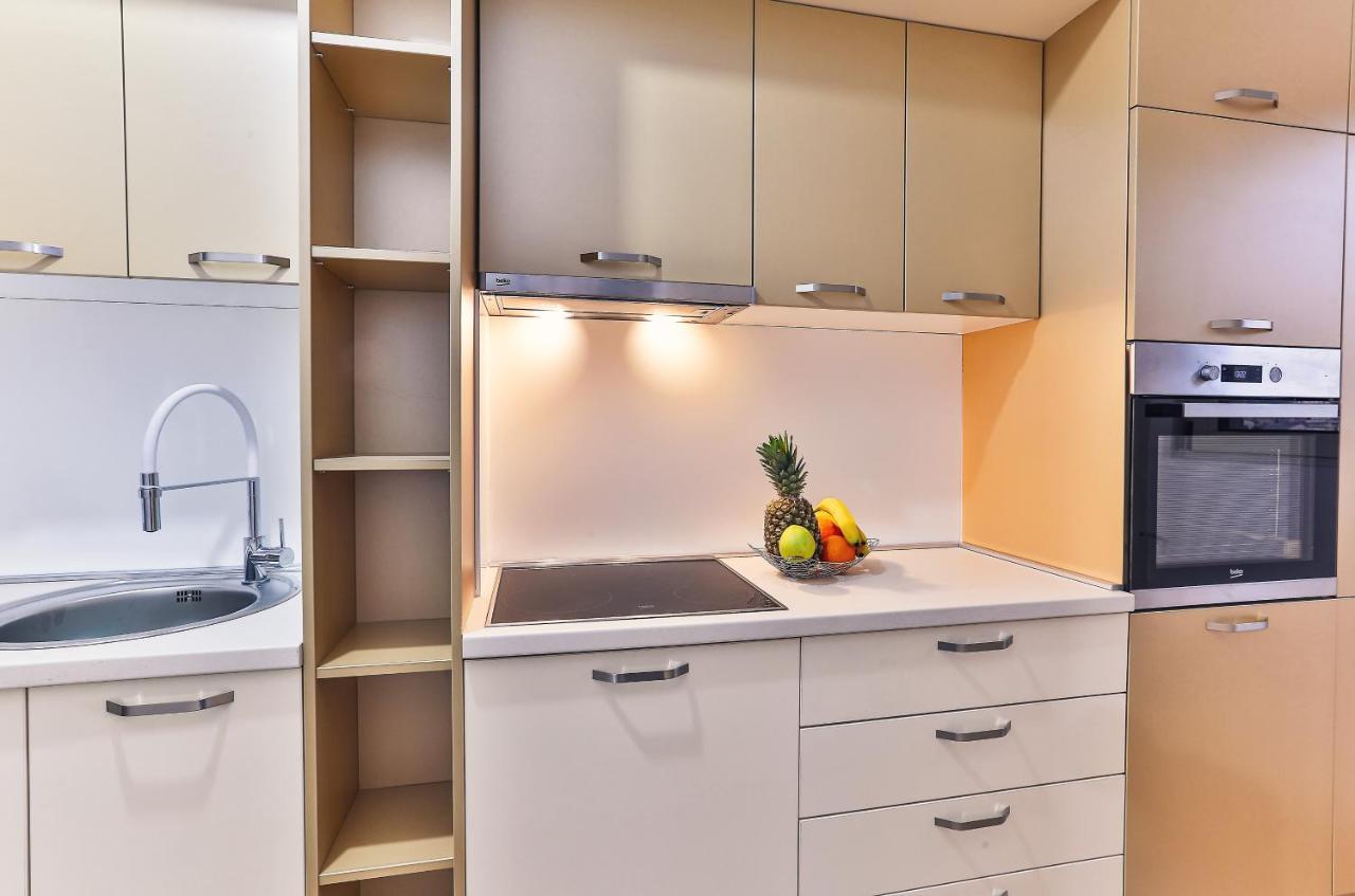 Luxury Korda Apartments 011 부드바 외부 사진