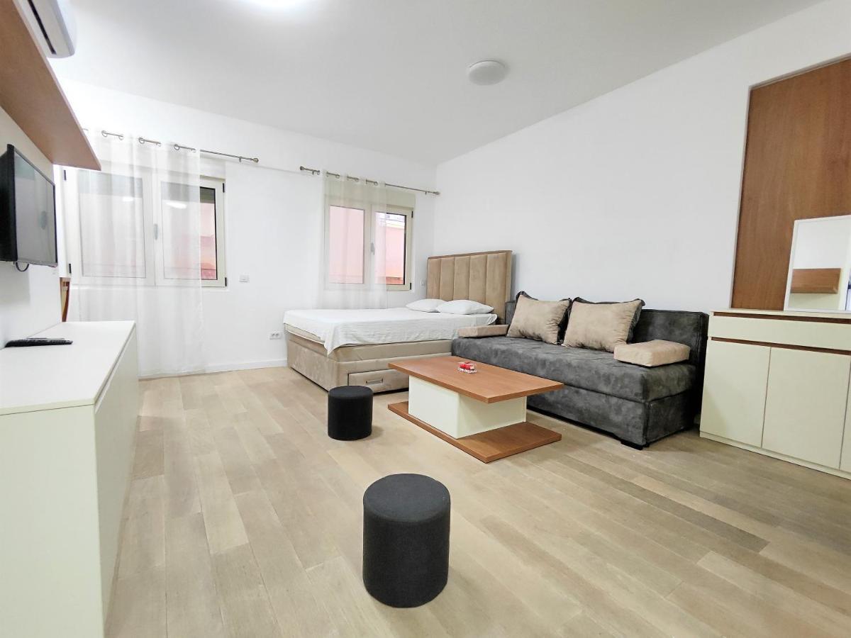 Luxury Korda Apartments 011 부드바 외부 사진