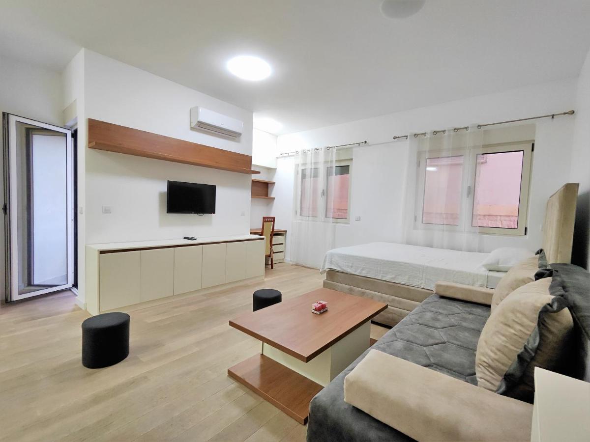 Luxury Korda Apartments 011 부드바 외부 사진