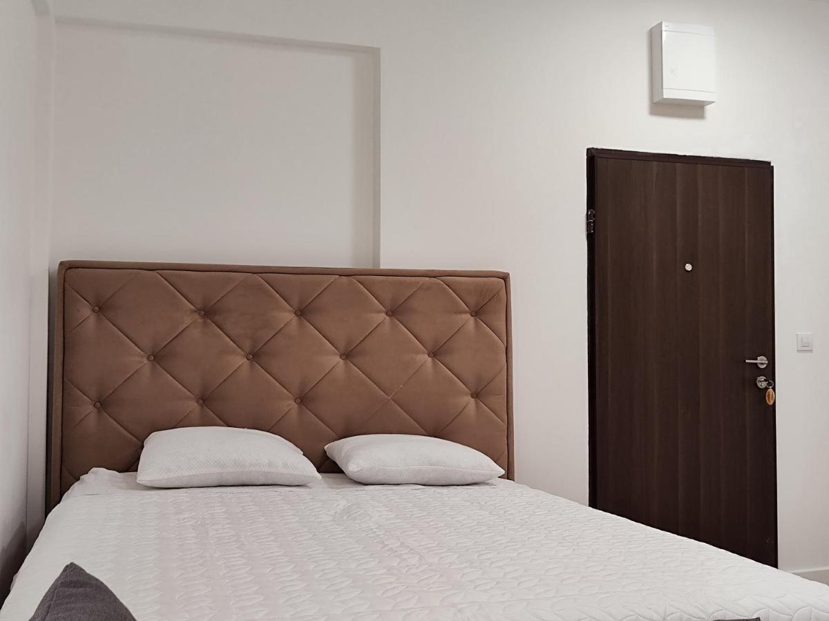 Luxury Korda Apartments 011 부드바 외부 사진