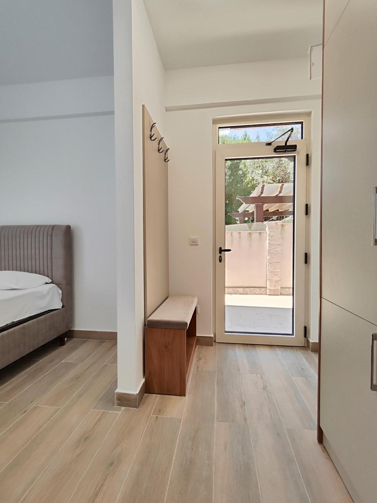 Luxury Korda Apartments 011 부드바 외부 사진