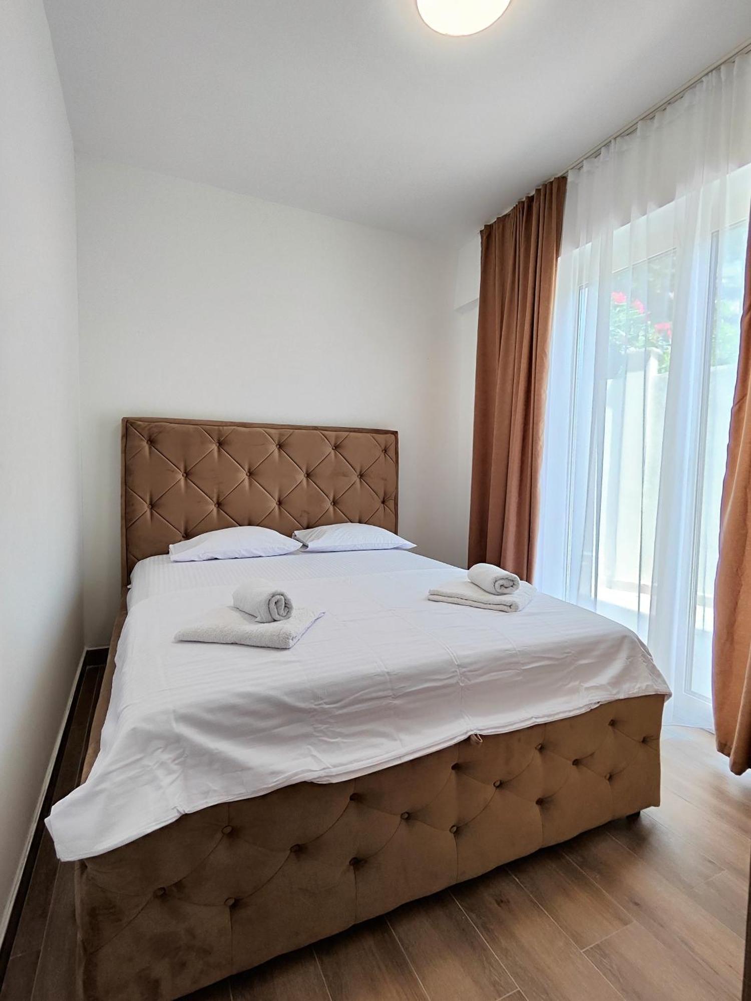 Luxury Korda Apartments 011 부드바 외부 사진